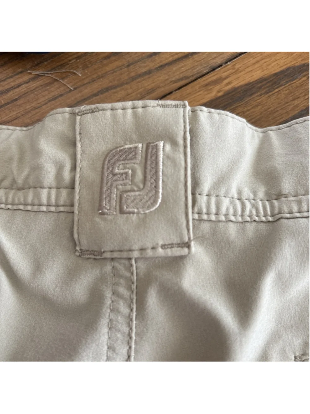 FootJoy Mens Size 35 Khaki 9" Flat Front Performance Golf Stretch Tech Shorts - Picture 8 of 8